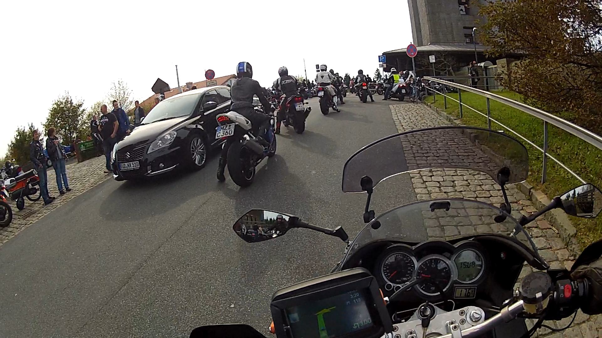 Bild  2014.09.28-18 wird geladen, bitte warten...