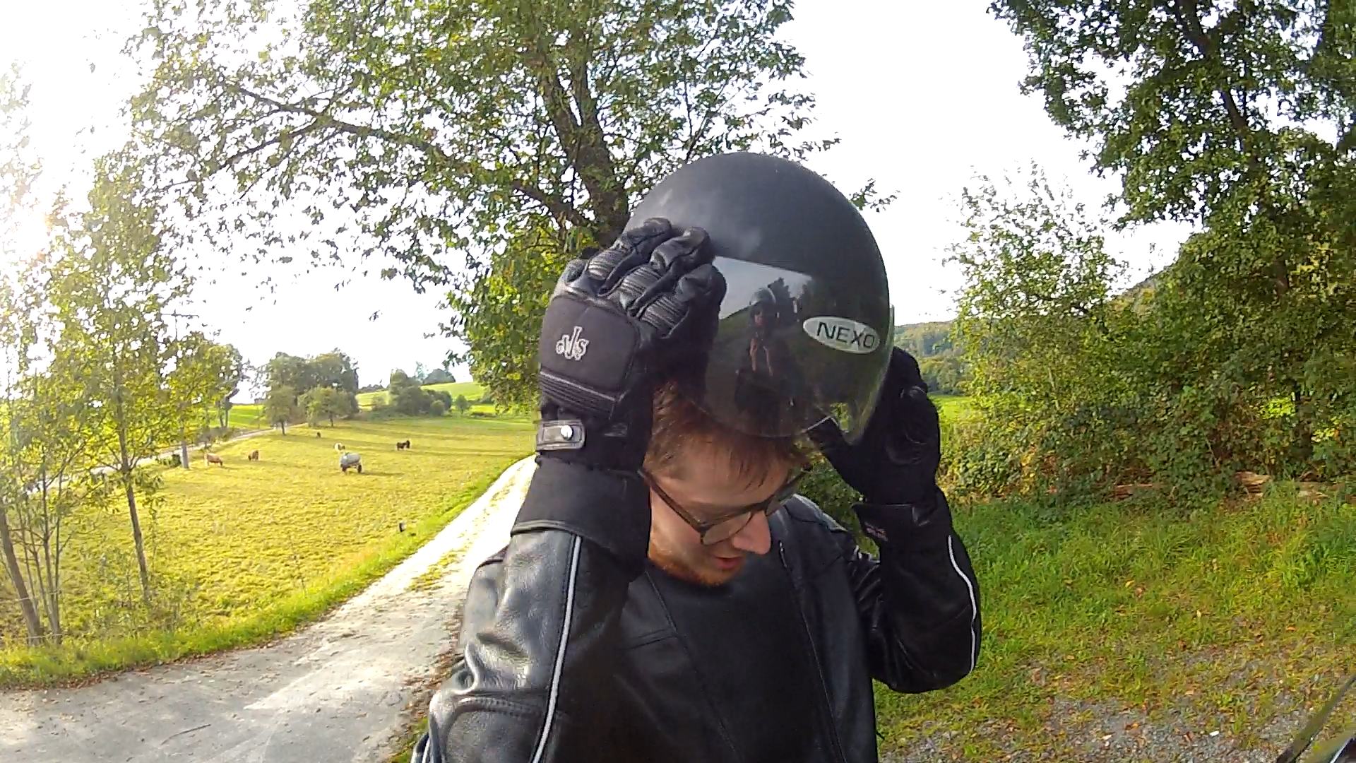 Bild  2014.09.28-32 wird geladen, bitte warten...