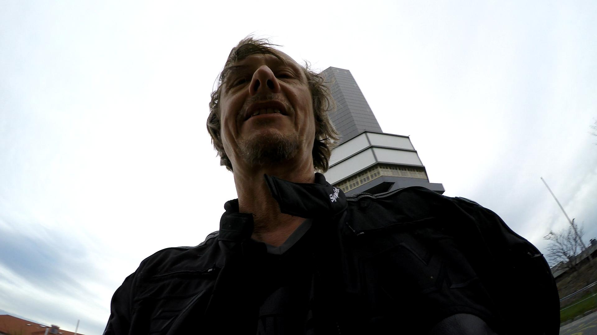 Bild  Feldberg 04.Mai 15 06 wird geladen, bitte warten...