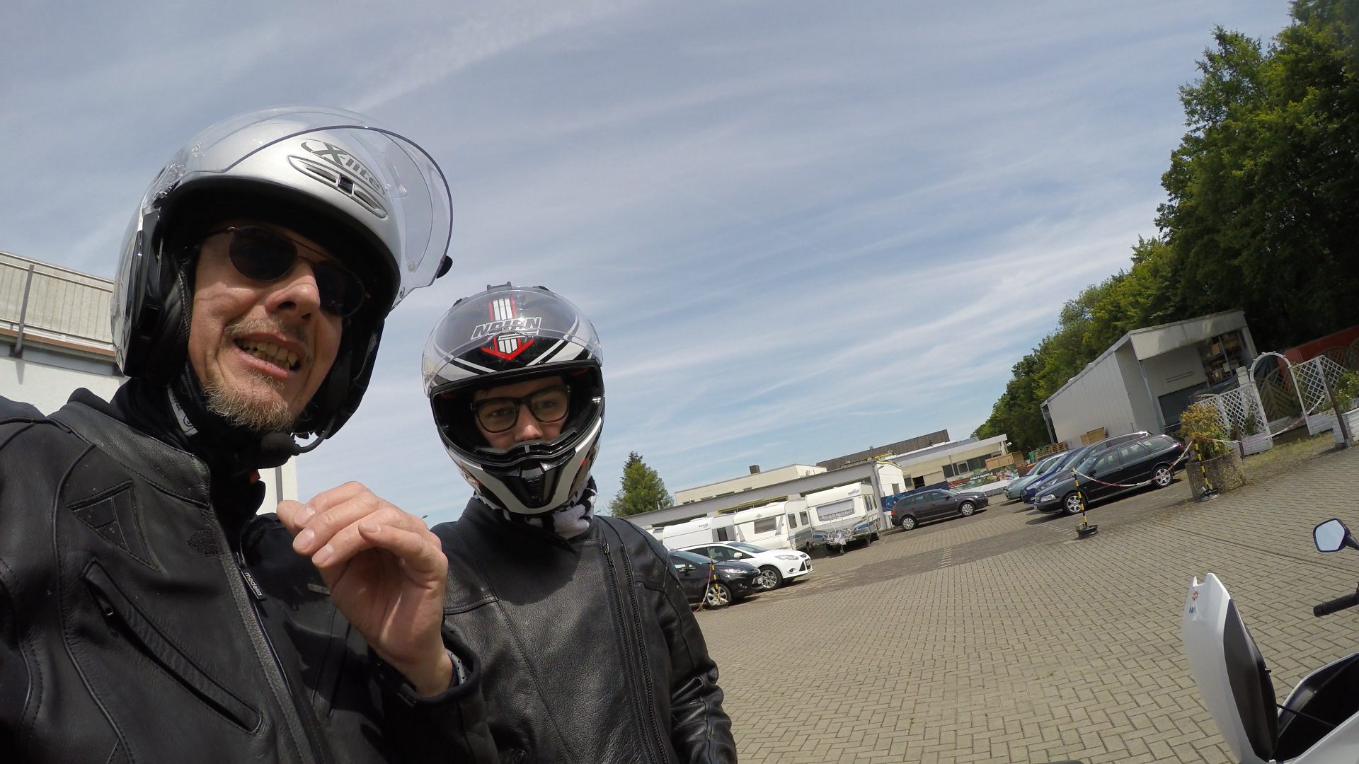 Bild  17.06.15(3) wird geladen, bitte warten...