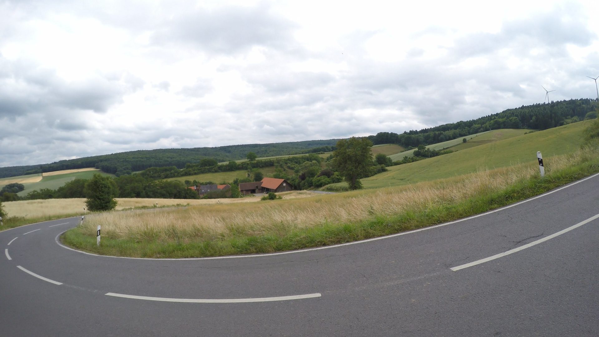 Bild  Odenwald 21.06.15 (09) wird geladen, bitte warten...