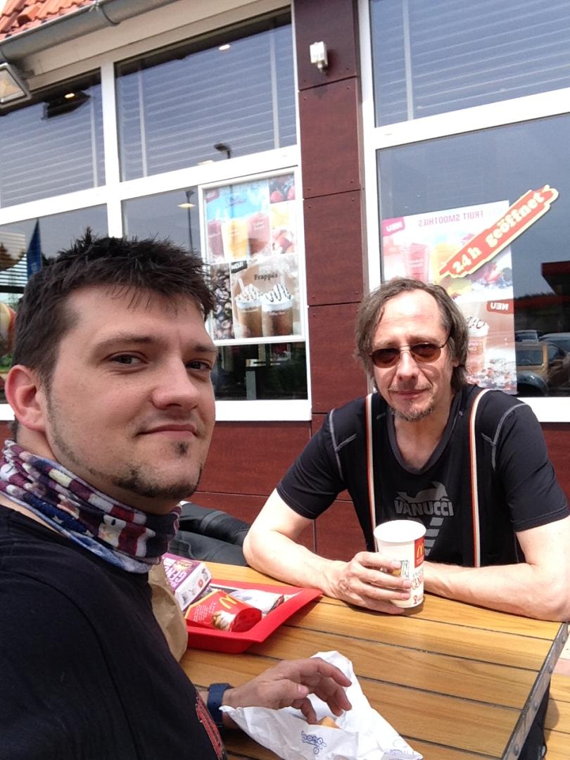 Bild  IMG 0318 wird geladen, bitte warten...