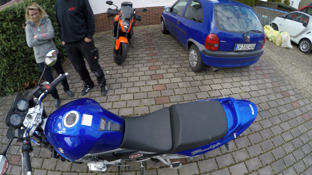 Bild  02 wird geladen, bitte warten...