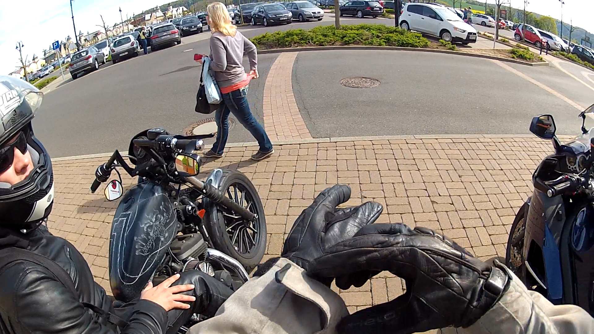 Bild  07 wird geladen, bitte warten...