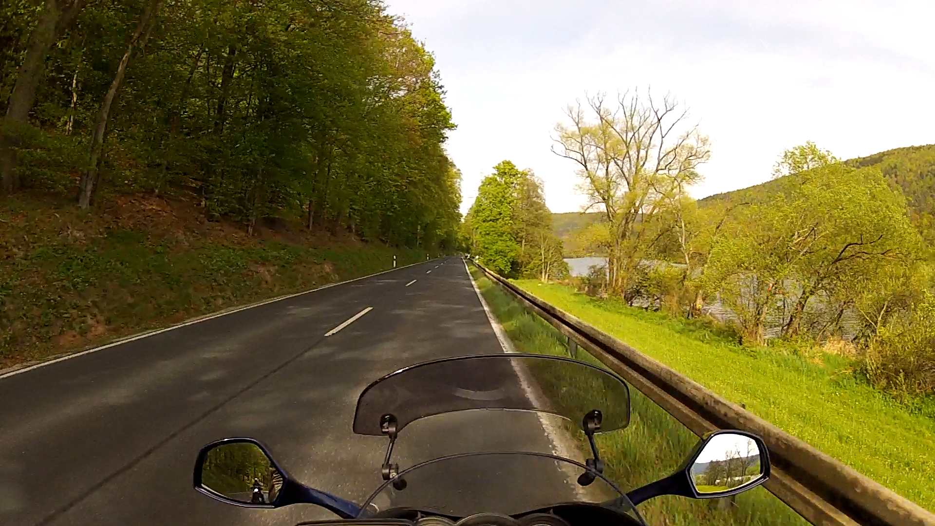 Bild  08 wird geladen, bitte warten...