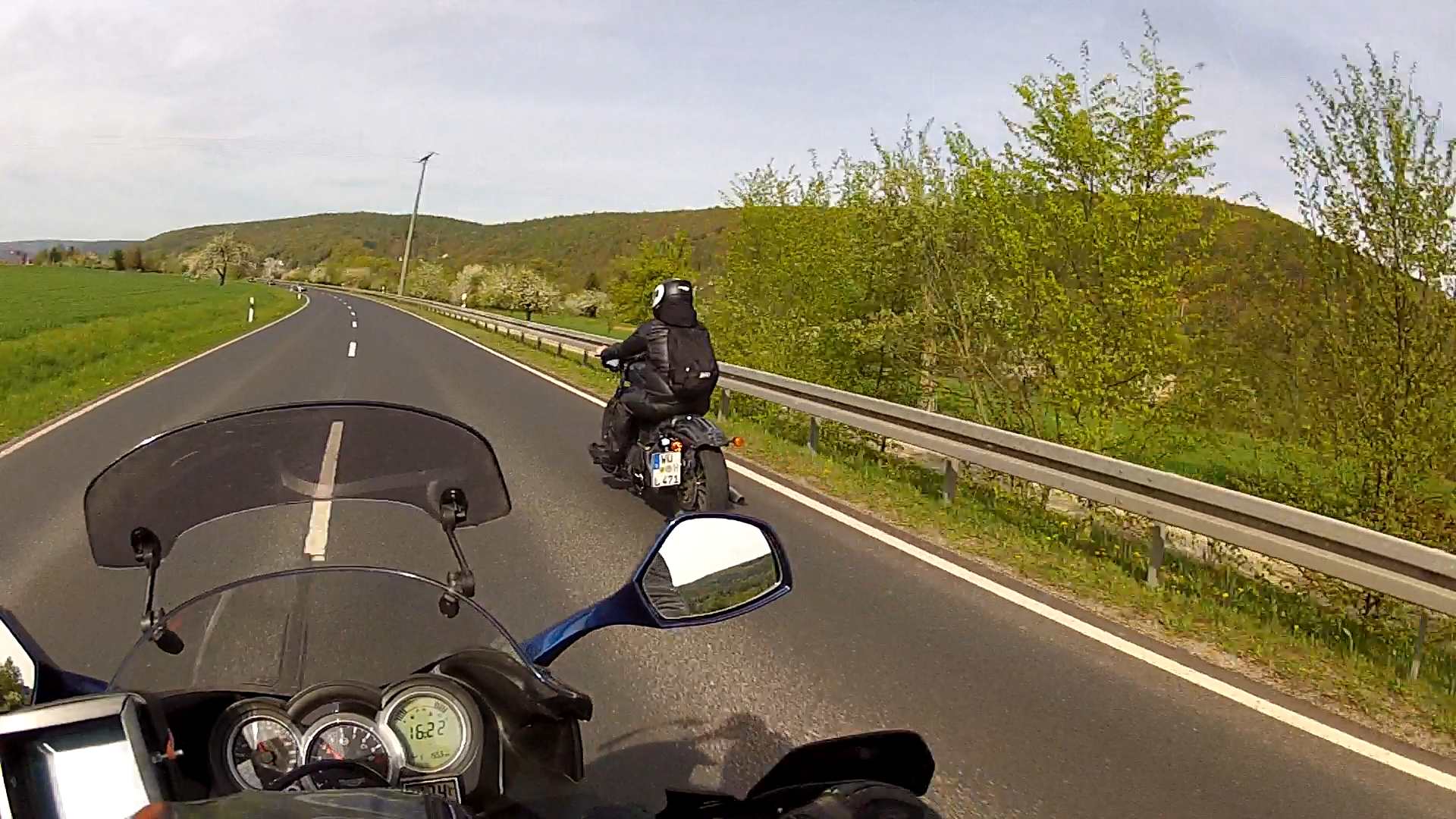 Bild  28 wird geladen, bitte warten...